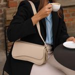 Bolsa Feminina Baguete Off White