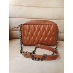 BOLSA MATELASSÊ COM ALÇA DE Corrente