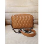 BOLSA MATELASSÊ COM ALÇA DE Corrente