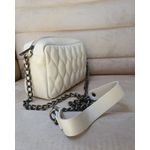 BOLSA MATELASSÊ COM ALÇA DE Corrente