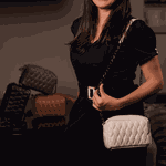 BOLSA MATELASSÊ COM ALÇA DE Corrente