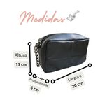 Bolsa básica com detalhe frontal quadrado