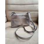 Bolsa com fivela dupla Couro Legítimo 