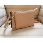 Bolsa matelassê em V pequeno com bolso externo zíper Couro Legítimo