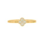 Bracelete Trevo Zamac Dourado Resina Nude