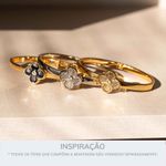 Bracelete Trevo Zamac Dourado Resina Preta