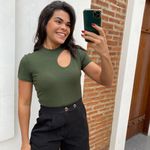 Blusa gota verde militar