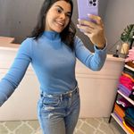 Blusa manga longa cacharrel azul