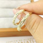 Alianças Em Ouro 18k Nassau 2.5mm Diamantadeira Meia Cana