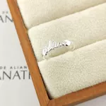 Anel Nome Manuscrito Com Coração Lateral Em Prata