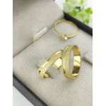 Par de Aliança em Ouro 18k 4MM Reta Fosco Diamantada + Anel Solitário em Ouro 18k Brinde