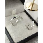 Par de Aliança em Prata 2mm Meia Volta de Pedras Cravejadas + Anel Solitário em Prata de Brinde