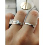 Par de Aliança em Prata Modelo 2mm Polido Com 1 Pedra + Anel Solitário em Prata de Brinde