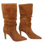 Bota Feminina Salto Fino Bico Fino Enrugada Slouchy Em Couro Maria Paula Camel