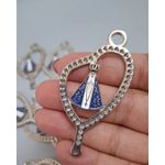 PINGENTE NOSSA SENHORA TERÇO COM PINTURA ML70279CP .