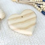 Coração Abaulado 8cm Com Furo Pinos 