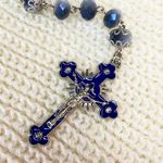 Crucifixos em Metal Resinado - 1 Unidade