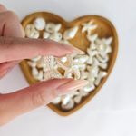 PINGENTE ENTREMEIO CONCHAS E MAR PEROLADA - 30g