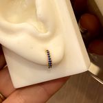 Brinco Argola Pequena Ouro 18K Zircônias Azuis