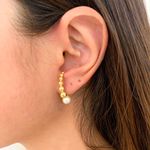 Brinco Ear Hook Ouro 18K Com Bolinhas E Pérolas 