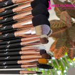 Kit de pinceis com organizador 