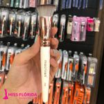 Pincel Kabuki Reto para Base Macrilan Performance P06