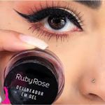 Delineador em gel preto black ruby rose 