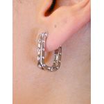 Argola quadrada furada G