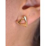 Brinco triângulo vazado