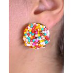 Brinco torcido de miçanga