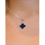 Colar trevo preto