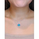 Colar trevo pedra azul