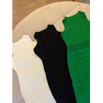 VESTIDO TRICÔ GOLA PRETO