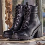 Coturno Molly Feminino Valentina com Atacador - Preto