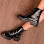 Coturno Molly Feminino Preto com Atacador