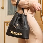 Bolsa Saco em Material Tecnológico Preto com Trabalhado a Laser Mônica