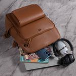 Mochila em Couro Camel para Notebook Andrea