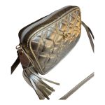 Bolsa em Couro Dourada com Matelasse Amanda