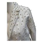 Blazer Off White Com Bordado de Pérolas