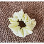 SCRUNCHIE - QUADRICULADA - COR AMARELA - CANDY COLOR 