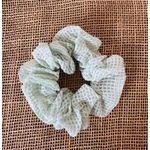 SCRUNCHIE - QUADRICULADA - COR VERDE - CANDY COLOR 