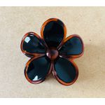 PIRANHA FLOR - COR PRETA COM DETALHES EM MARROM 