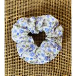 SCRUNCHIE - FLORAL - TONS DE ROXO E VERDE 