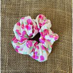 SCRUNCHIE - FLORAL - TONS DE ROSA, AMARELO E VERDE 
