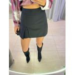 SHORT SAIA ALFAIATARIA FENDINHA PRETO