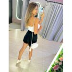 SHORT BOTÃO LATERAL PRETO