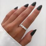 ANEL SOLITÁRIO CRAVEJADO ZIRCÔNIA CRISTAL PRATA 925