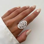 ANEL OVAL DETALHADO PRATA 925