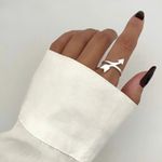 ANEL FLECHA PRATA 925