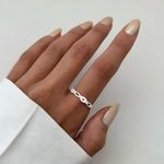 ANEL ELO OVAL CRAVEJADO ZIRCÔNIA CRISTAL PRATA 925